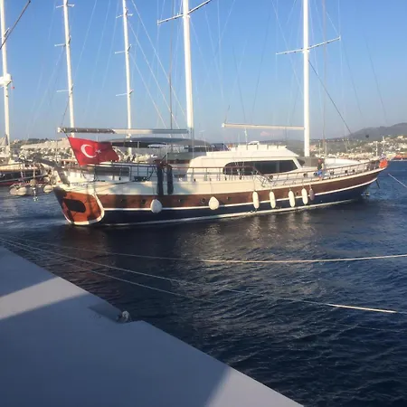 Båthotell Sadiye Hanim *